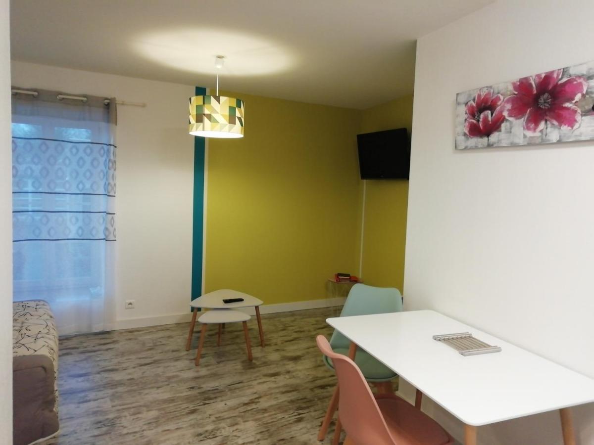 Joli Appartement, 1 Chambre, Au Coeur De Mouilleron St Germain Екстериор снимка